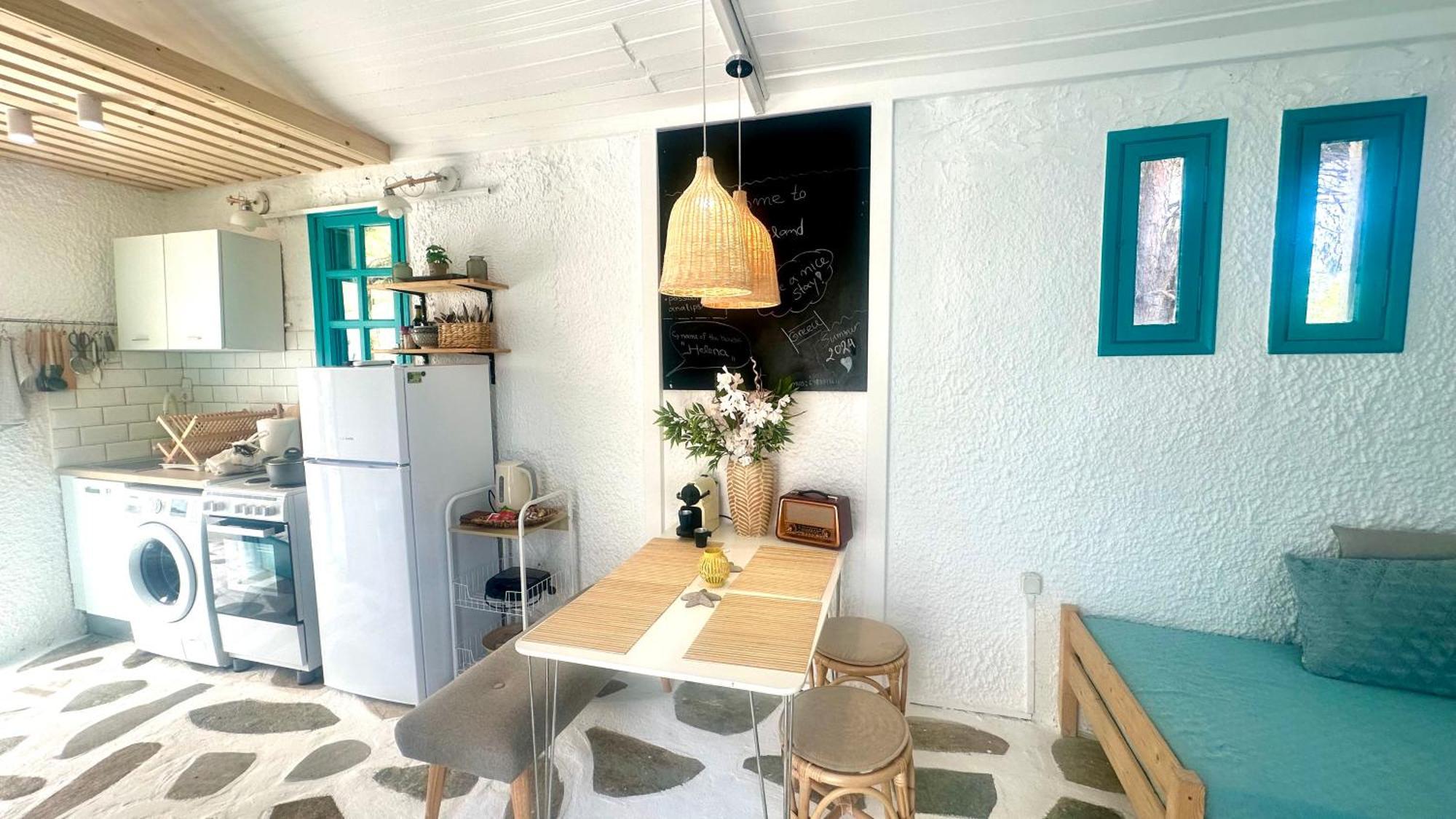 Peaceful Cottage House - Private Garden Analipsis  Exterior photo