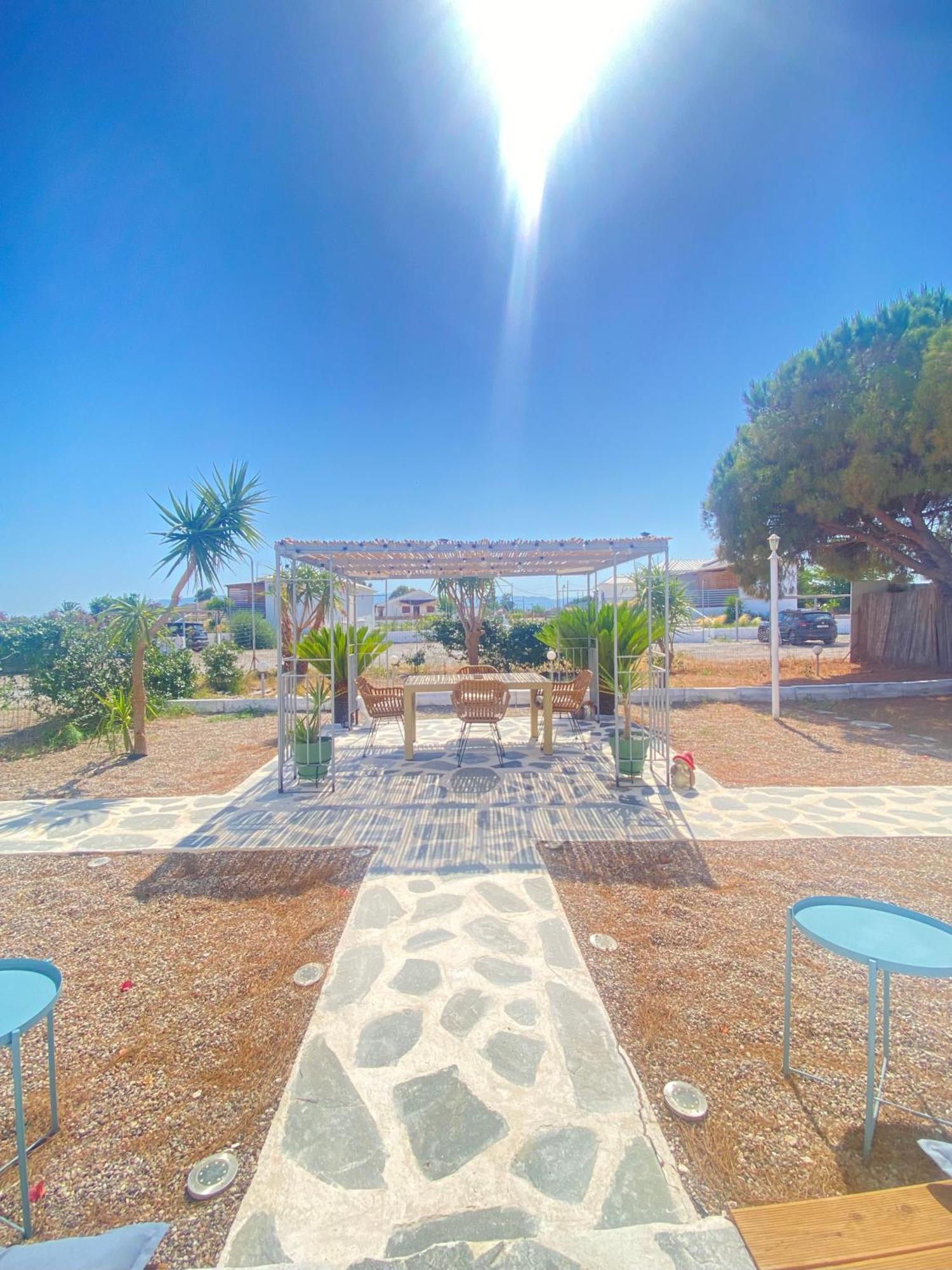 Peaceful Cottage House - Private Garden Analipsis  Exterior photo