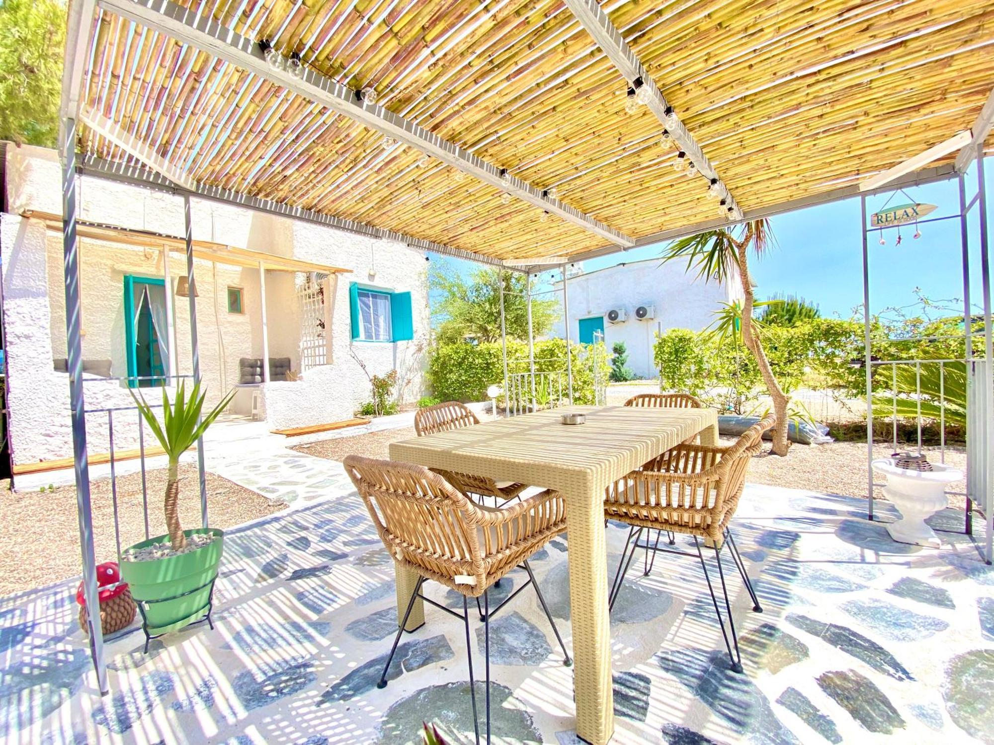 Peaceful Cottage House - Private Garden Analipsis  Exterior photo